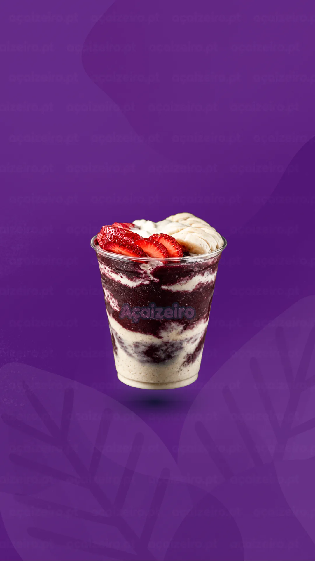 Copo Açaizeiro de 500 ml com morango e banana